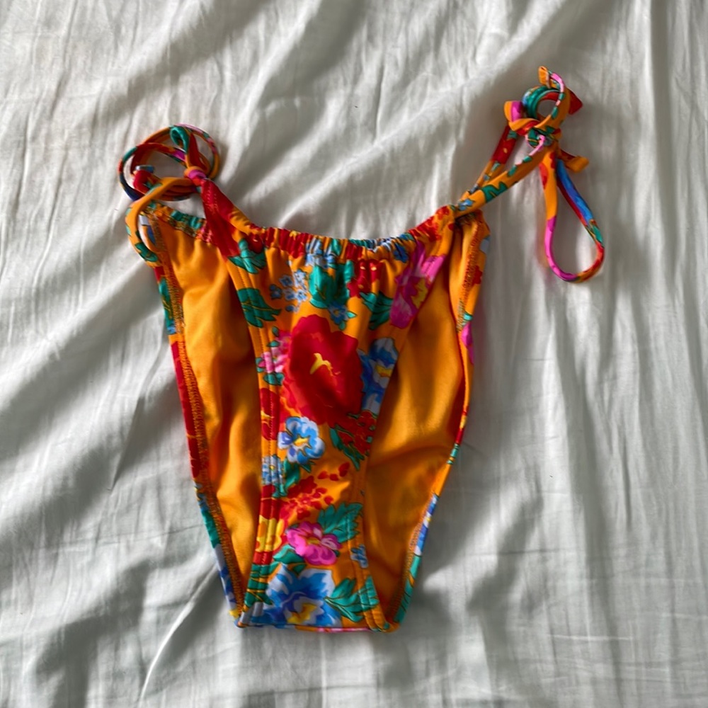 Floral bikini bottom